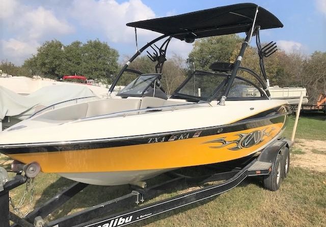 Malibu Wakesetter 23 LSV