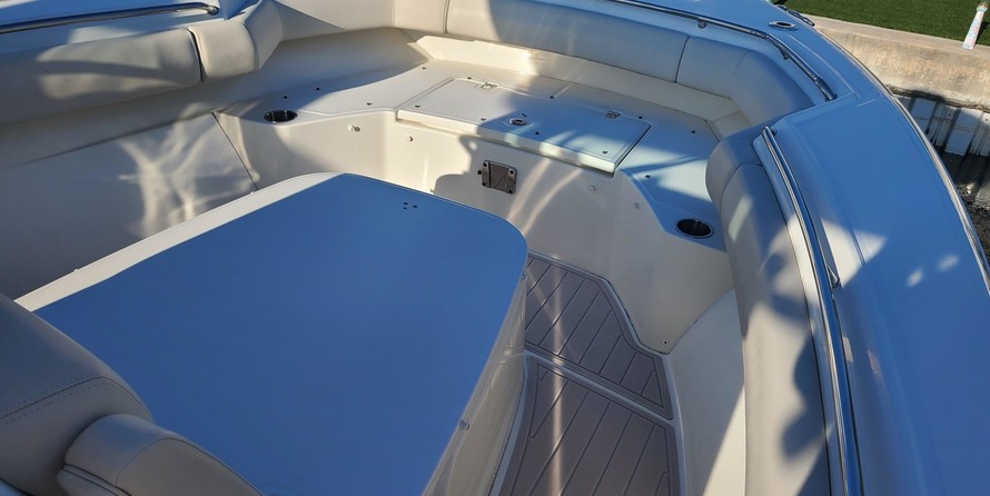 Boston Whaler 280 Outrage