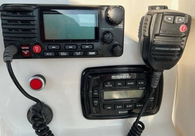 Sea Ray hunt ultra 211