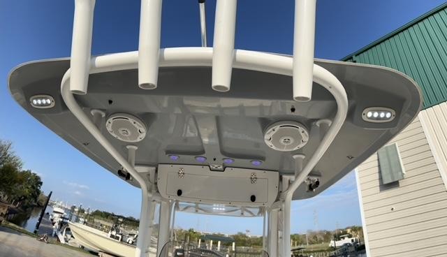 Sea Ray hunt ultra 211