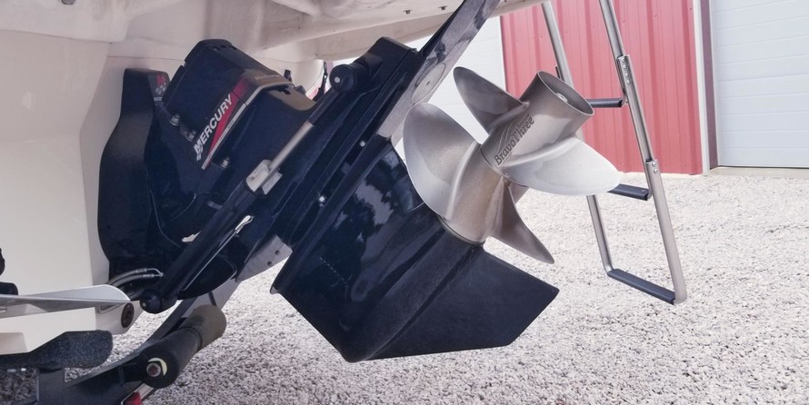 Sea ray 225 weekender