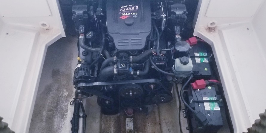 Sea ray 225 weekender