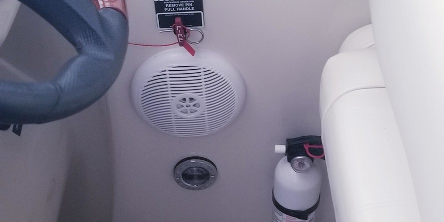 Sea ray 225 weekender