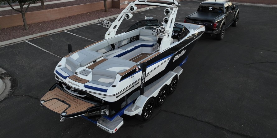 Malibu Wakesetter 24 MXZ