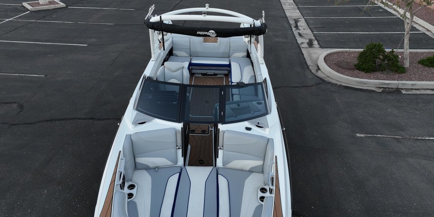 Malibu Wakesetter 24 MXZ