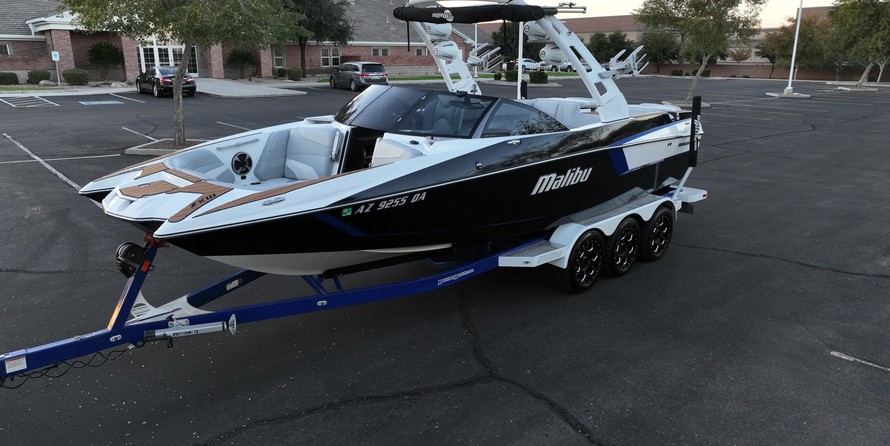 Malibu Wakesetter 24 MXZ