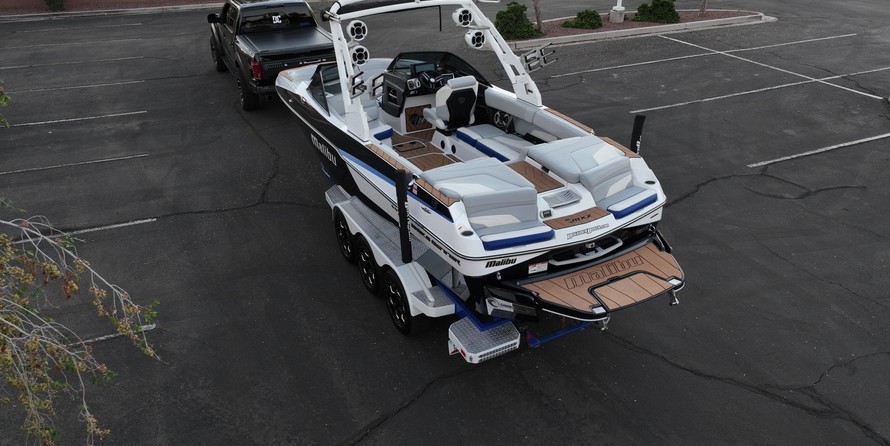Malibu Wakesetter 24 MXZ