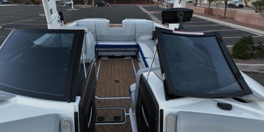 Malibu Wakesetter 24 MXZ