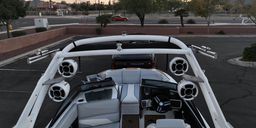 Malibu Wakesetter 24 MXZ