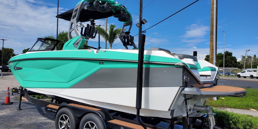 Super Air Nautique G23