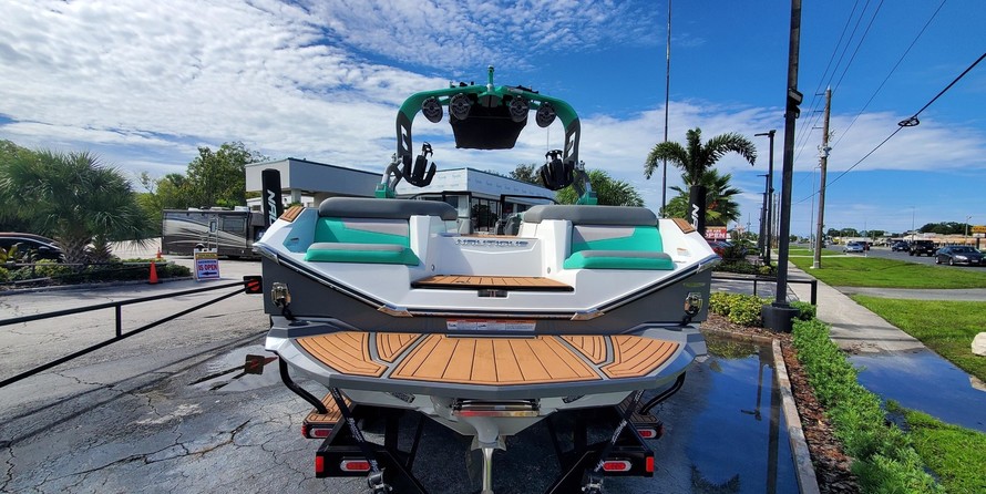 Super Air Nautique G23
