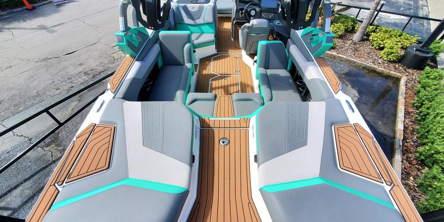 Super Air Nautique G23