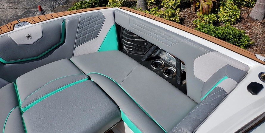 Super Air Nautique G23