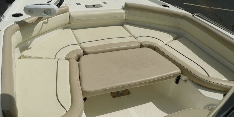 Nauticstar 211
