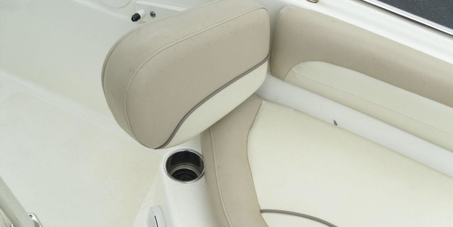 Nauticstar 211
