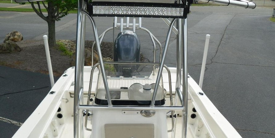 Nauticstar 211