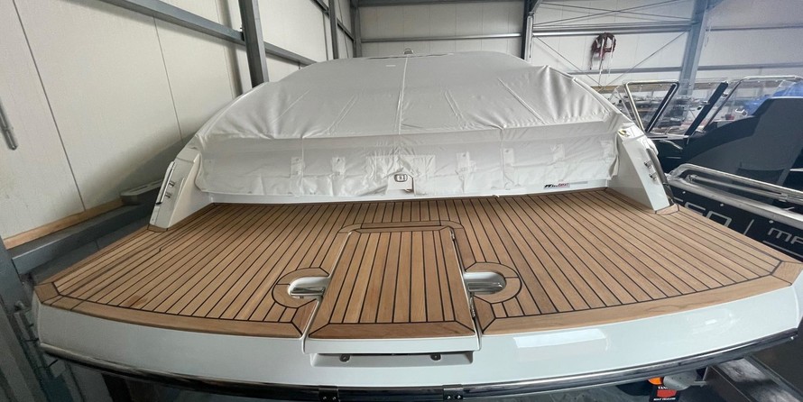 Windy 32 Grand Tornado