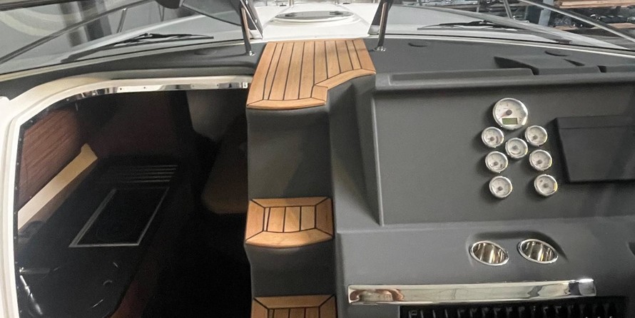 Windy 32 Grand Tornado