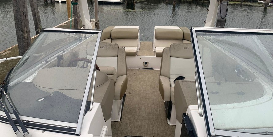 Regal 2700 Bowrider