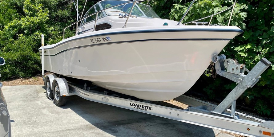 Grady-White Seafarer 228