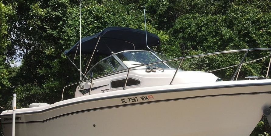 Grady-White Seafarer 228