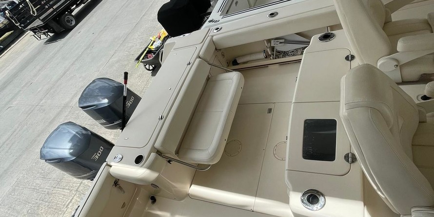 Grady-White Canyon 306