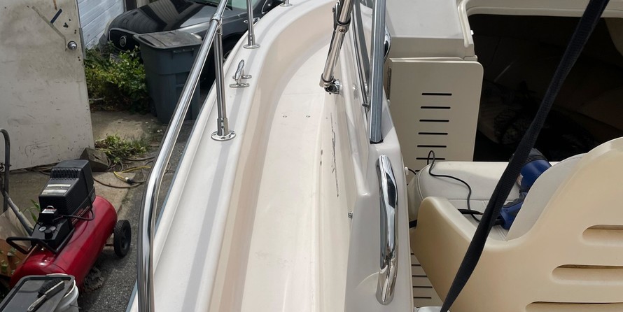 Grady-White Seafarer 228