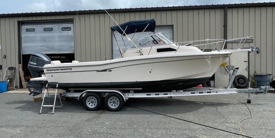 Grady-White Seafarer 228