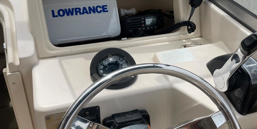Grady-White Seafarer 228