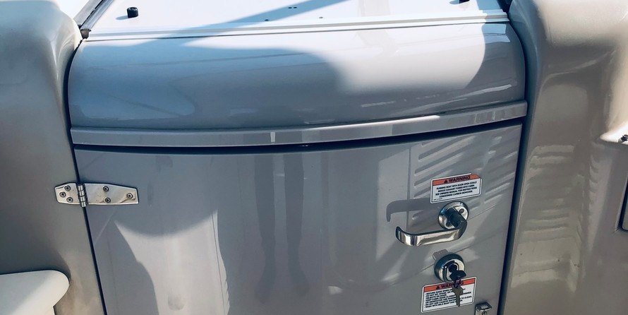 Sea Ray 450 Sundancer