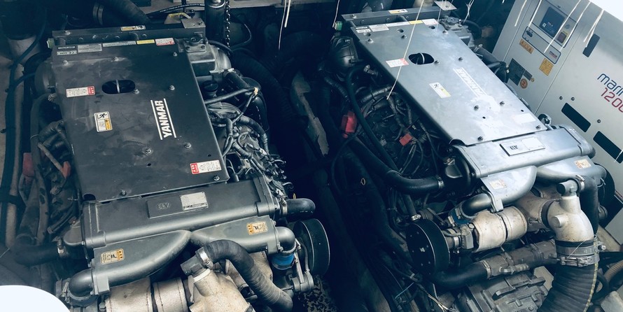 Sea Ray 450 Sundancer