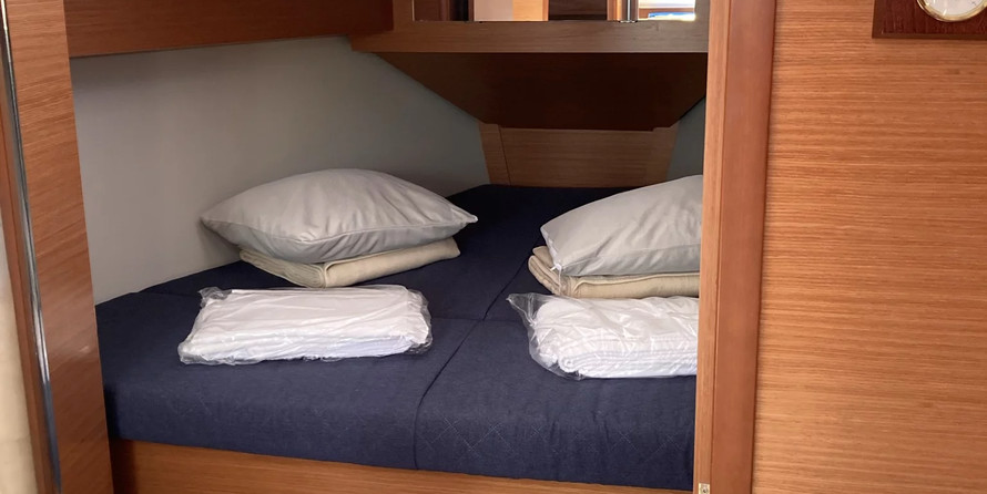 Dufour 360 GL - 3 cab.