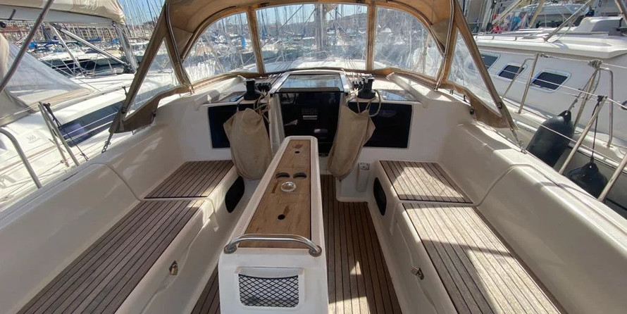 Dufour 382 GL - 3 cab.