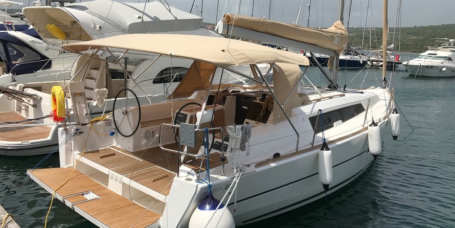 Dufour 382 GL - 3 cab.