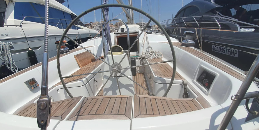 Grand Soleil 43