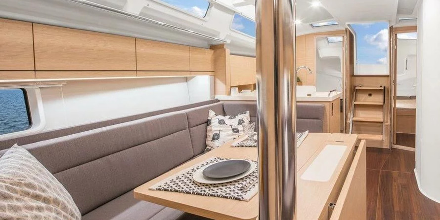 Hanse 418