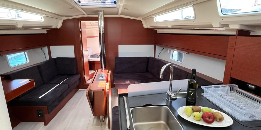 Hanse 418
