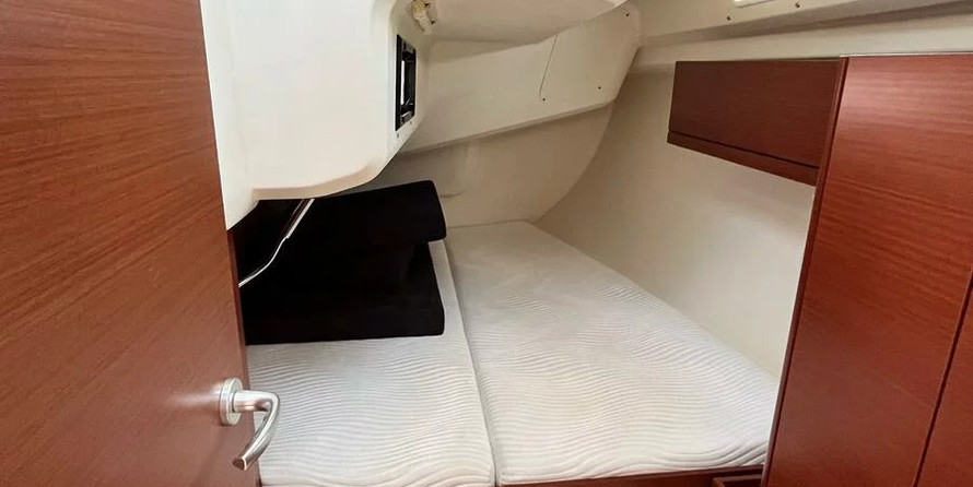 Hanse 418