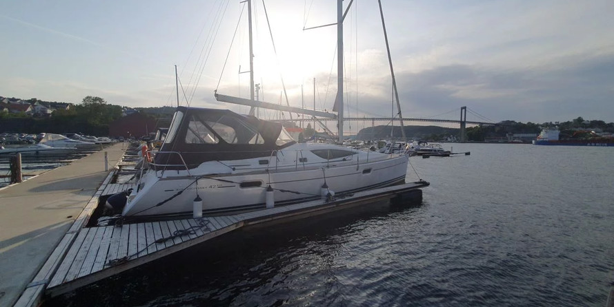 Sun Odyssey 42 DS - 2 cab.