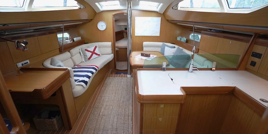 Sun Odyssey 42 DS - 2 cab.