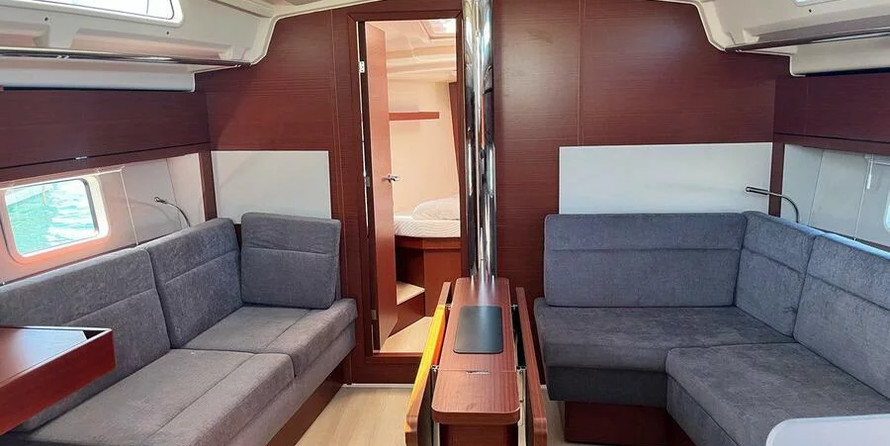 Hanse 418