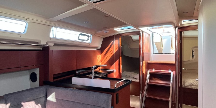 Hanse 418