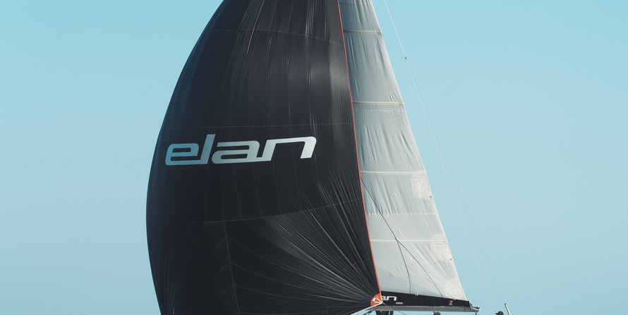 Elan E4