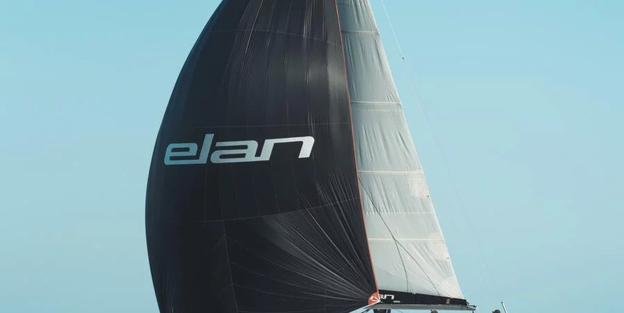 Elan E4