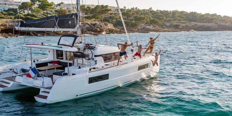 Lagoon 40 - 4 + 2 cab