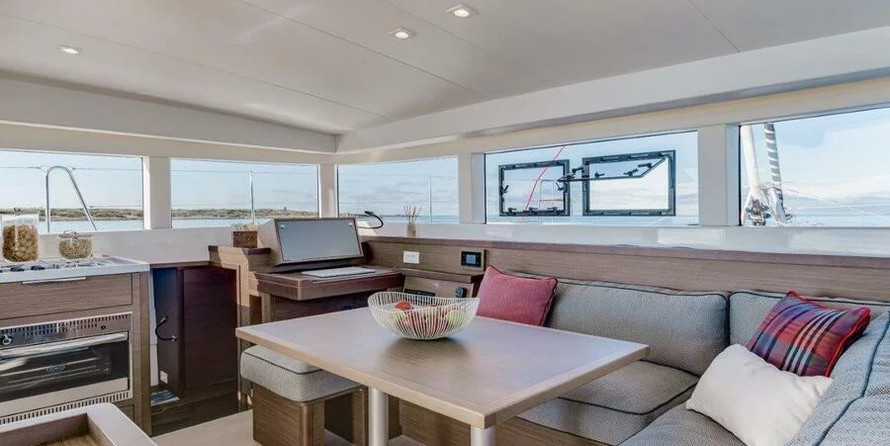 Lagoon 40 - 4 + 2 cab