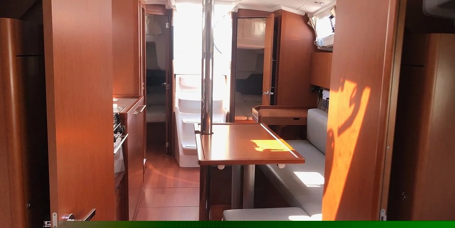 Beneteau Oceanis 35.1