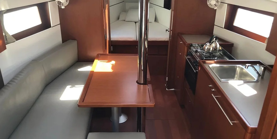 Beneteau Oceanis 35.1