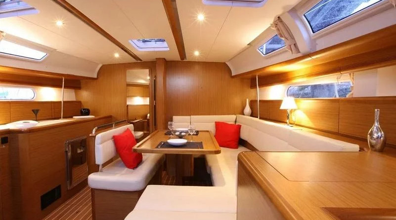 Sun Odyssey 44 i