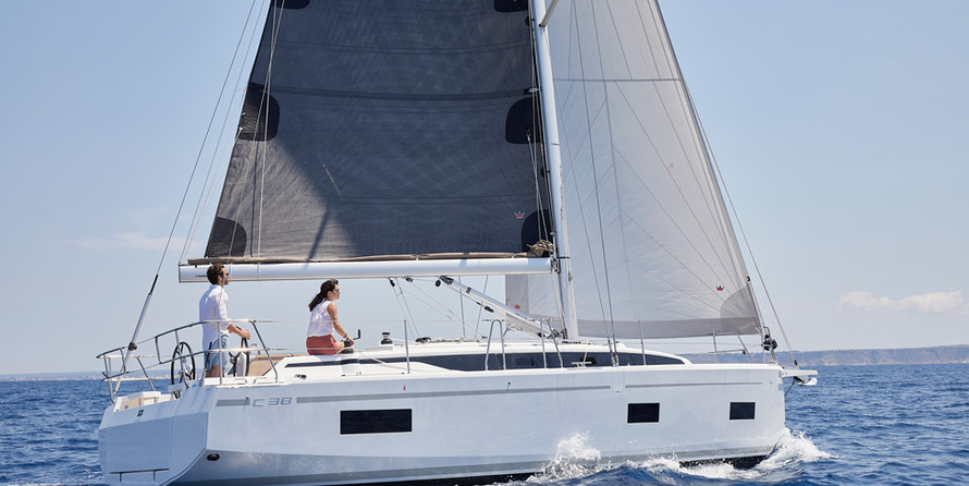 Bavaria C38